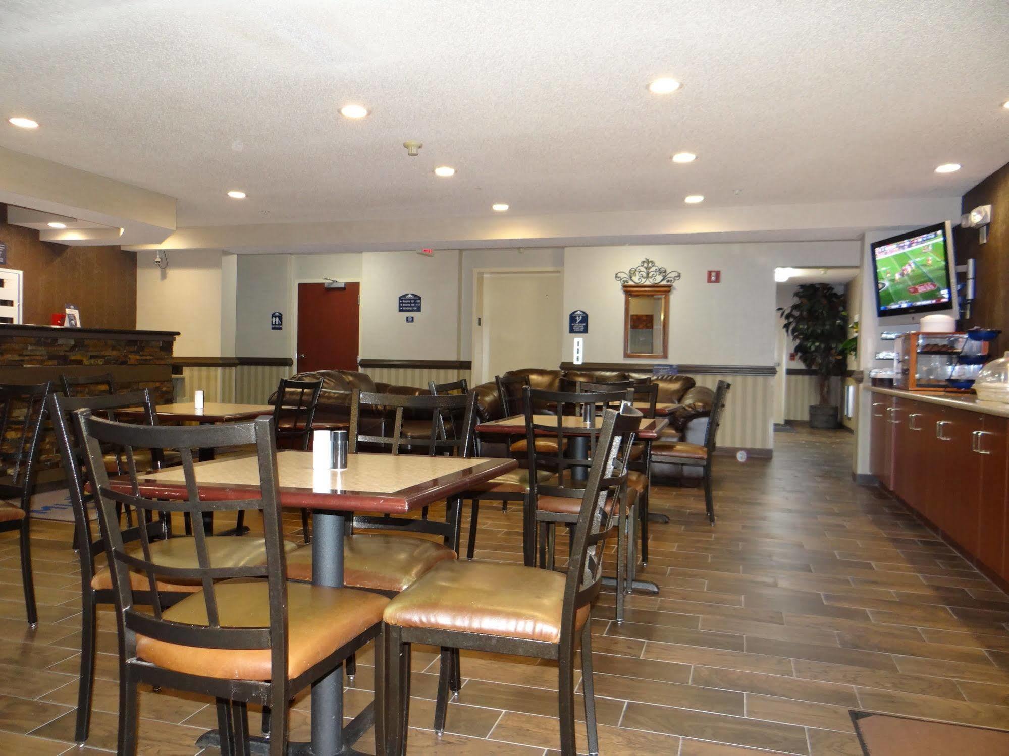 Microtel Inn And Suites - Salisbury Extérieur photo